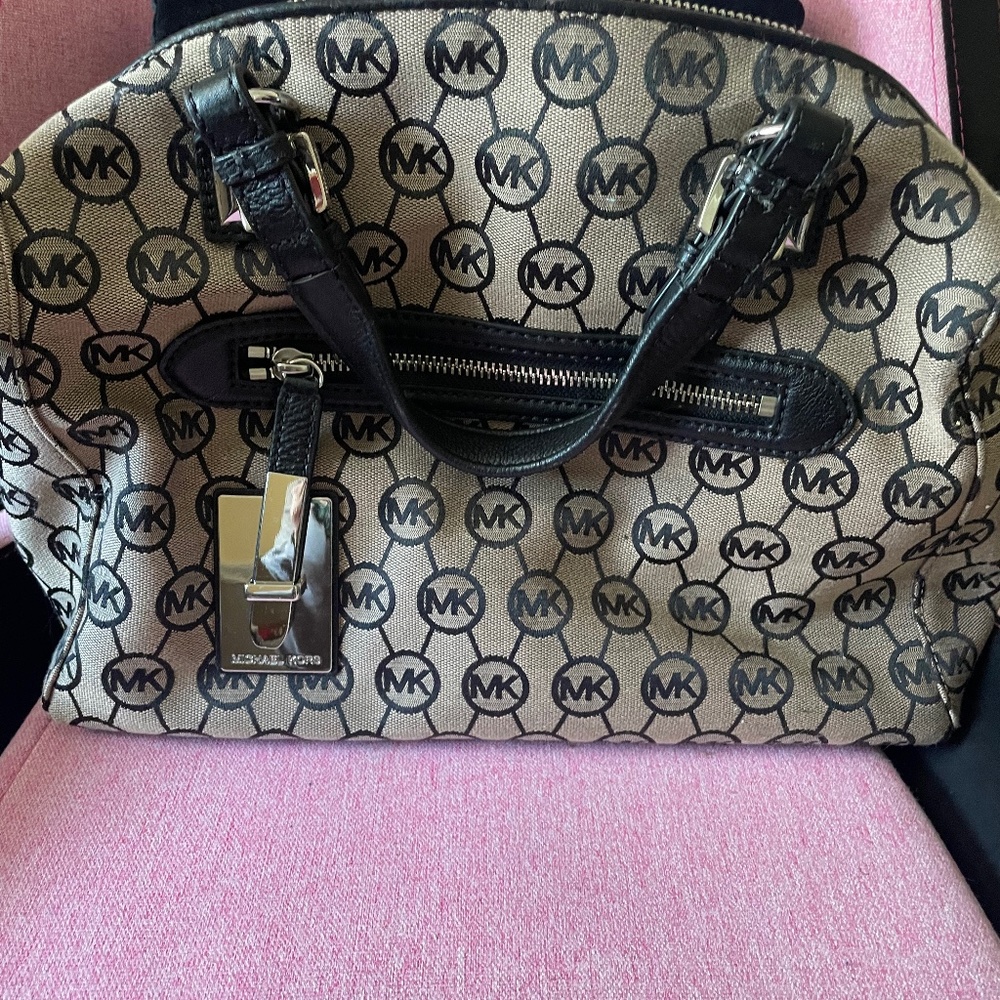 Michael Kors wallet and purse